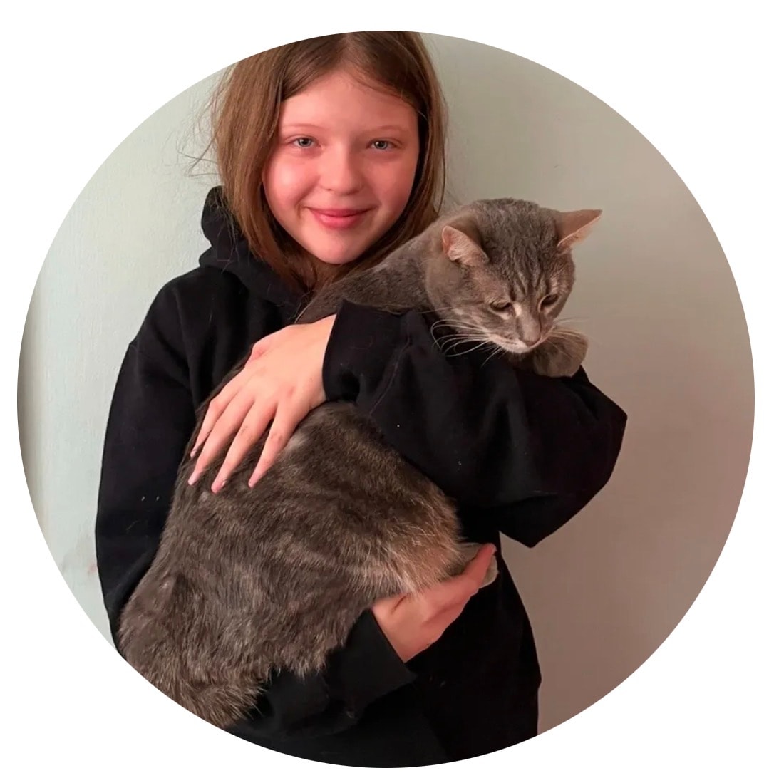 Edie — young volunteer at The Healing Hubs